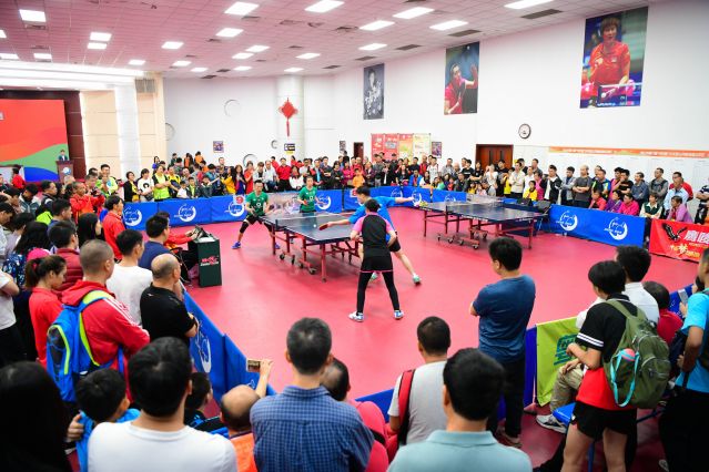 从底线防守 从底线防守