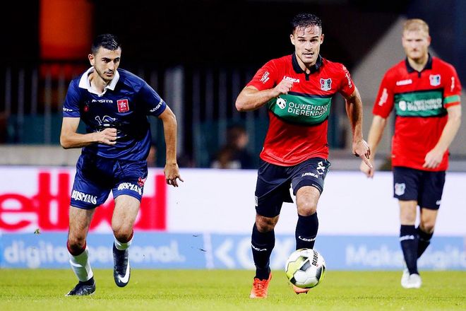 攻势足球 攻势足球