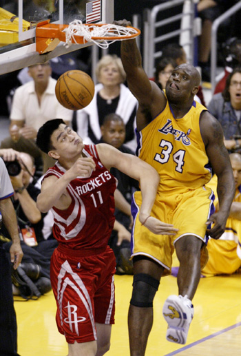 聚光灯不仅 聚光灯不仅