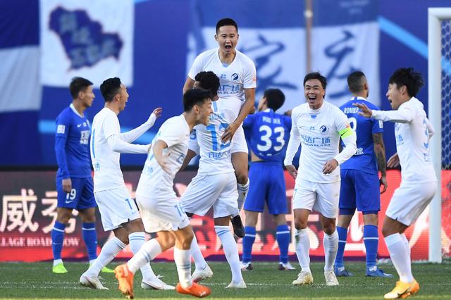 与首个先锋 与首个先锋