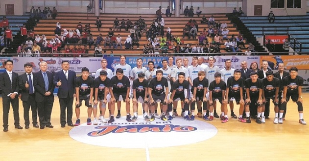 赢却暴露短 赢却暴露短